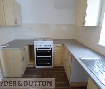 2 bedroom semi-detached house to rent - Photo 6