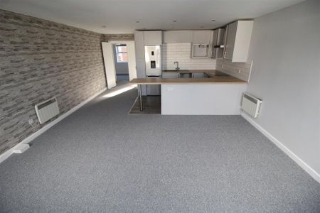 2 bedroom apartment to rent - Photo 5