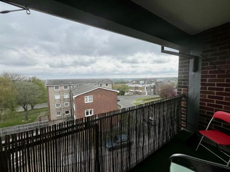 Wesley Court, Gateshead - Photo 3