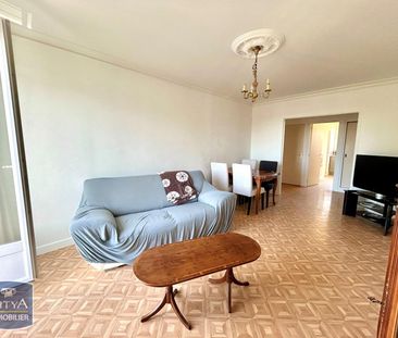 Location Appartement 3 pièces 61m² LA FLECHE 72200 - Photo 2