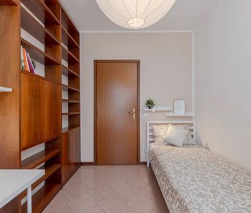 Via Urbino, Padova, Veneto 35142 - Photo 1