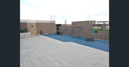 1 Bedder plus Study with Parking - Photo 2