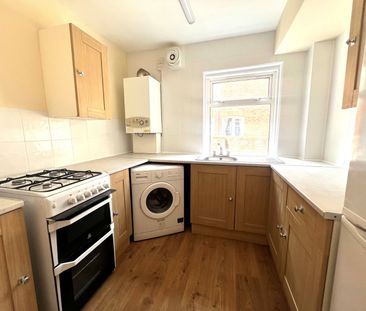 2 bedroom maisonette to rent - Photo 6