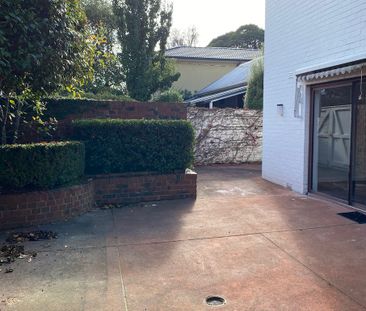 1/8 Mary Street, Kew VIC 3101 - House For Rent | Domain - Photo 6