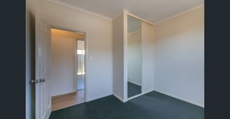 Beautiful Family Home for Rent! - Photo 3