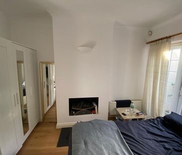 Room in a Shared Flat, Kensal Rise Station, NW10 - Photo 4