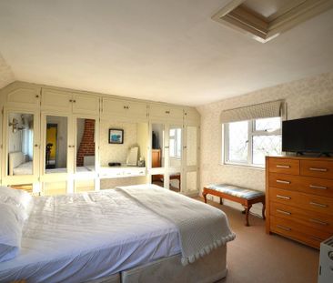 3 bedroom detached house to rent - Photo 2