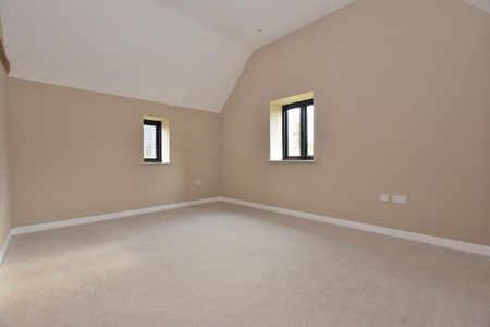 2 bedroom barn conversion to rent - Photo 2