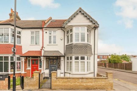 3 bedroom end of terrace house to rent - Photo 5