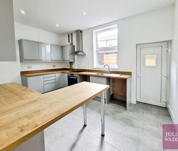 2 bedroom terraced house to rent - Photo 6
