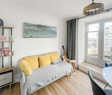 Queens Gardens, Eastbourne, BN21 - Photo 1