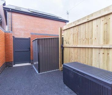 Buckland Court, Partridge Lane, Roath, CF24 - Photo 3