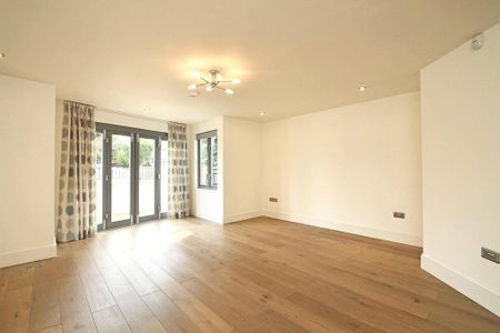 1 bedroom semi-detached house to rent - Photo 2
