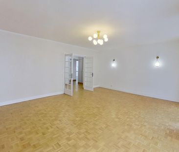 Location Appartement 4 pièces 110m² - Photo 3