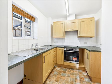 St. William Court, Kesgrave, Ipswich, Suffolk, IP5 2QP - Photo 4