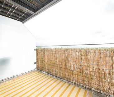 Derry Court, London, SW16, London - Photo 2