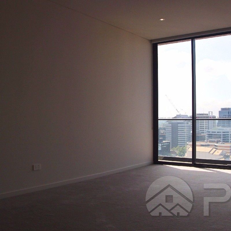 luxury apartment with city view - Photo 1