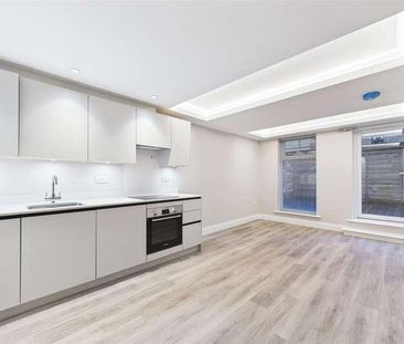 West Street, Maidenhead, Berkshire, SL6 - Photo 5