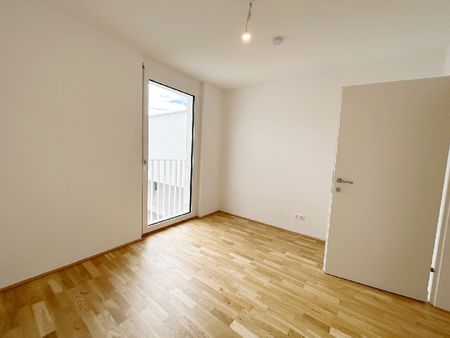 3 Zimmer DG Wohnung mit 15m² Dachterrasse ab sofort verfügbar - Foto 4