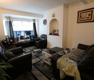 3 bedroom terraced house to rent - Photo 6