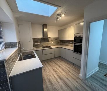 Downleaze, The Downs - Photo 1