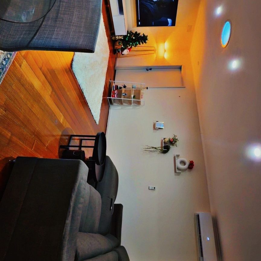 Craigieburn - Photo 1