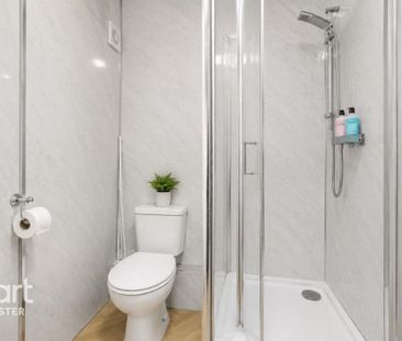 1 bedroom in a house share to rent - Photo 3