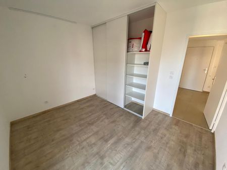 Location Appartement 3 pièces 63m² THONON LES BAINS 74200 - Photo 5