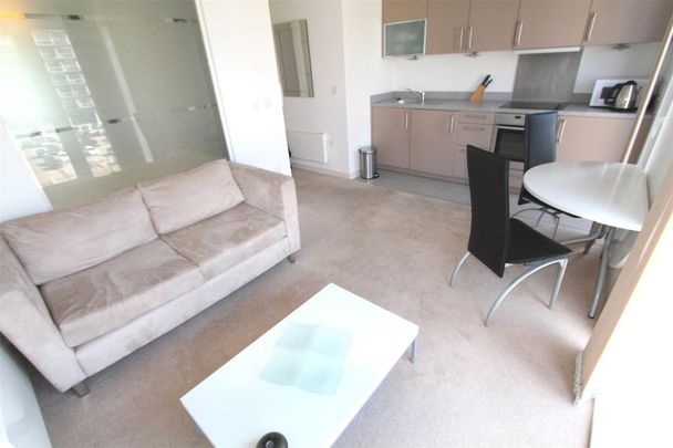 Studio to rent - Photo 1