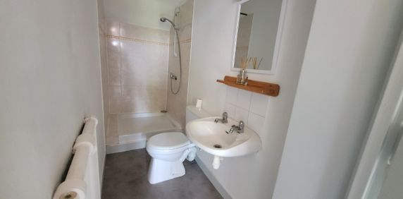 Location Appartement 14m² ROUBAIX 59100 - Photo 2