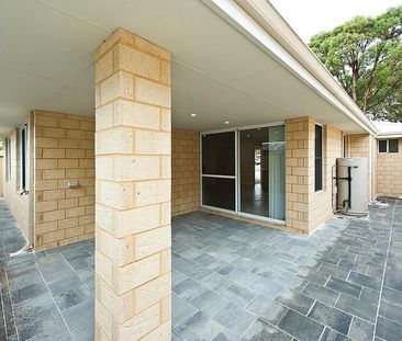 Beautiful Home - Photo 6