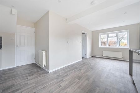 Ash Close, Shaftesbury, Shaftesbury - Photo 3