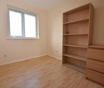 Studio to rent - Photo 6