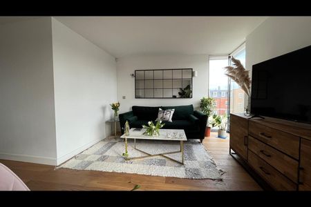 1 Bed Flat, London, W4 - Photo 5