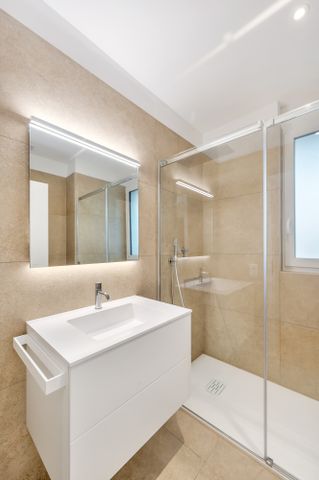 APPARTAMENTO DI 2.5 LOCALI COMPLETAMENTE AMMOBILIATO - Photo 5