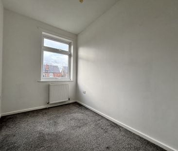 Alma Street West - Photo 1