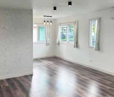 TOKOROA - 3 BEDROOMS - Photo 2