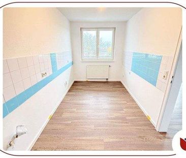 Saniert: Helle Citywohnung mit überdachtem Balkon – nahe Innenstadt - Photo 4