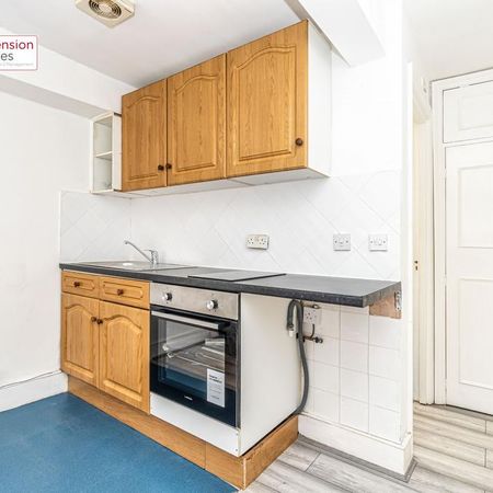 Studio to rent - Photo 3