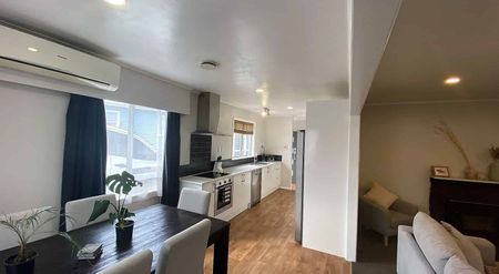 Renovated Family Home in quiet convenient location - Photo 3