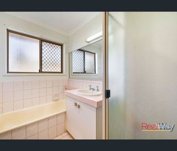 Stunning Brick Home in Darling Heights! - Photo 6