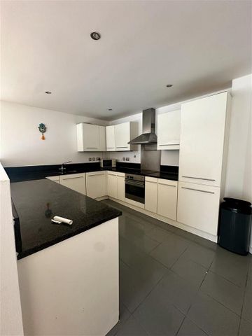 2 bedroom apartment to rent - Photo 4