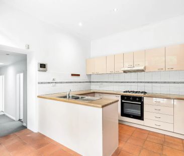 Perfect Family Home - Photo 4