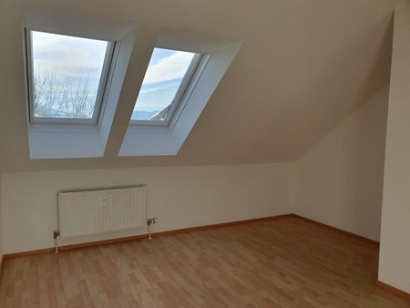 Gemütliche 2-Zimmer-Dachgeschosswohnung - Photo 3