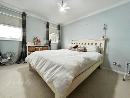 2 bedroom end of terrace house to rent - Photo 4