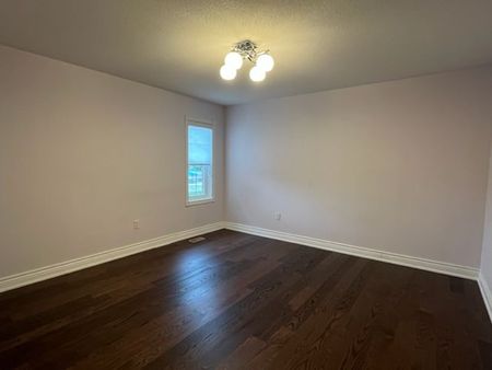 For Lease - 341 Tower Hill Road, Richmond Hill, Ontario - Photo 4