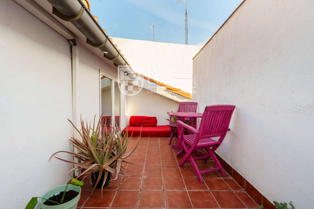 Bright Penthouse with Private Terrace in Malasaña - Photo 3