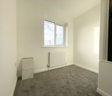 Scott Lane West, Keighley, Riddlesden - Photo 6