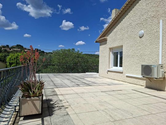 Location - Appartement T3 de 58 m² avec terrasse privative et emplacement de parking - Photo 1