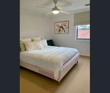 Townhouse close to La Trobe - Photo 4